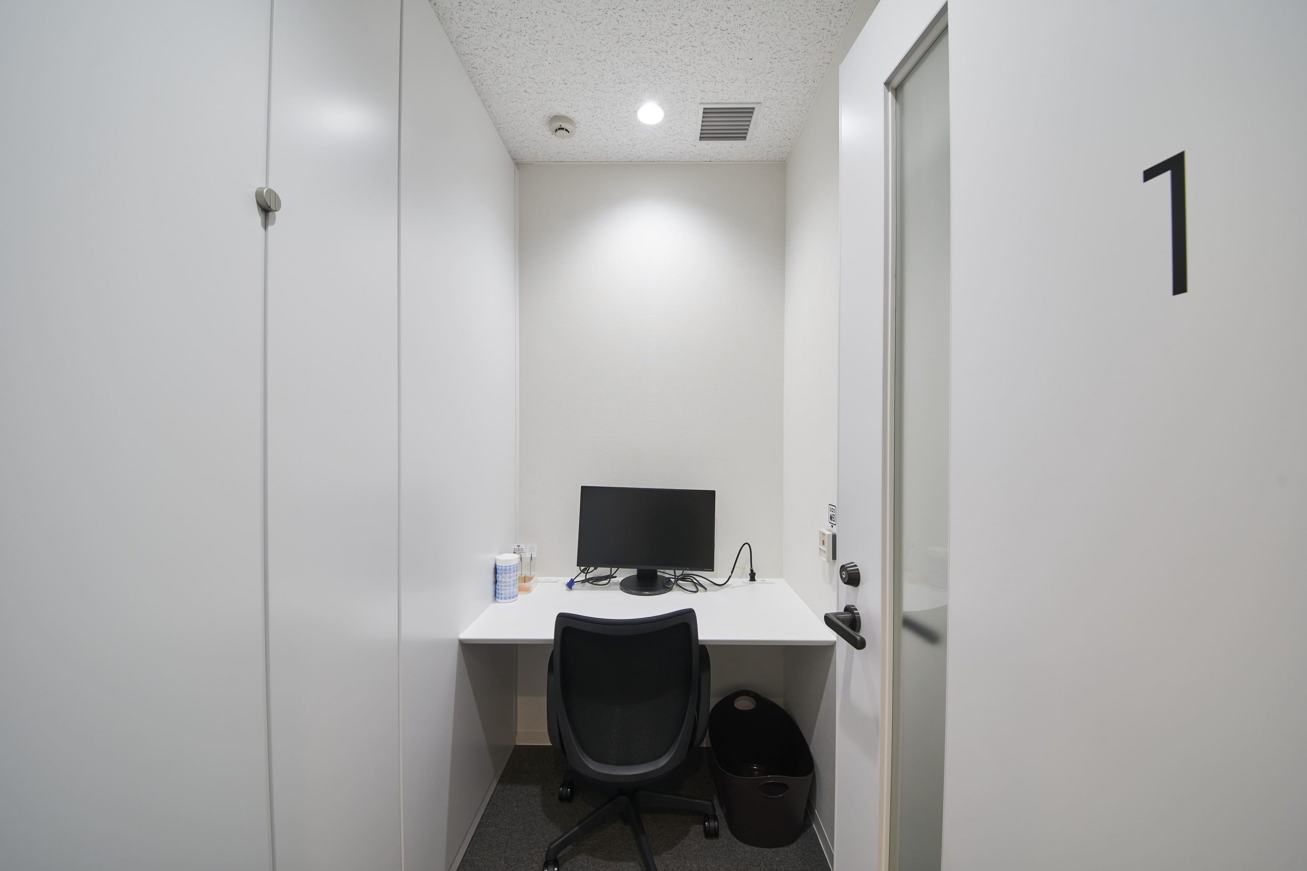 ★ご相談スペース ZXY［ジザイ］南浦和 | サテライトオフィスサービス | テレワークに