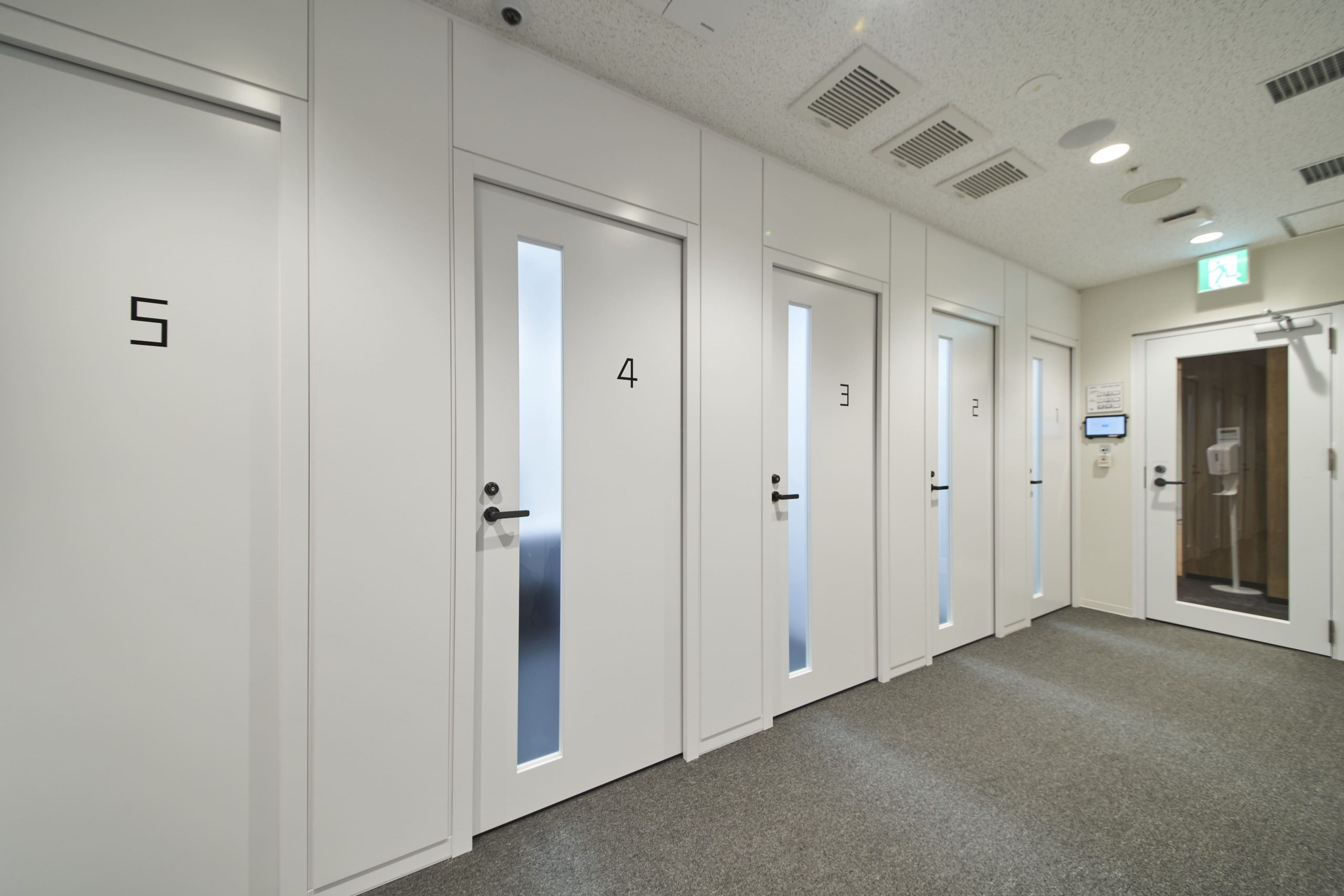 ★ご相談スペース ZXY［ジザイ］南浦和 | サテライトオフィスサービス | テレワークに