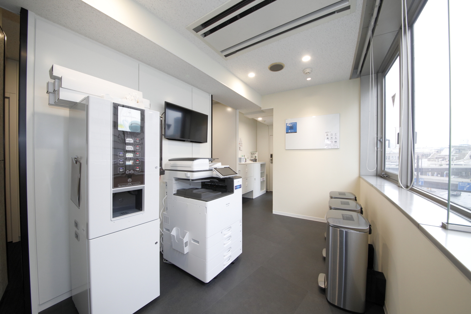 ZXY［ジザイ］上野3 | サテライトオフィスサービス | テレワークに