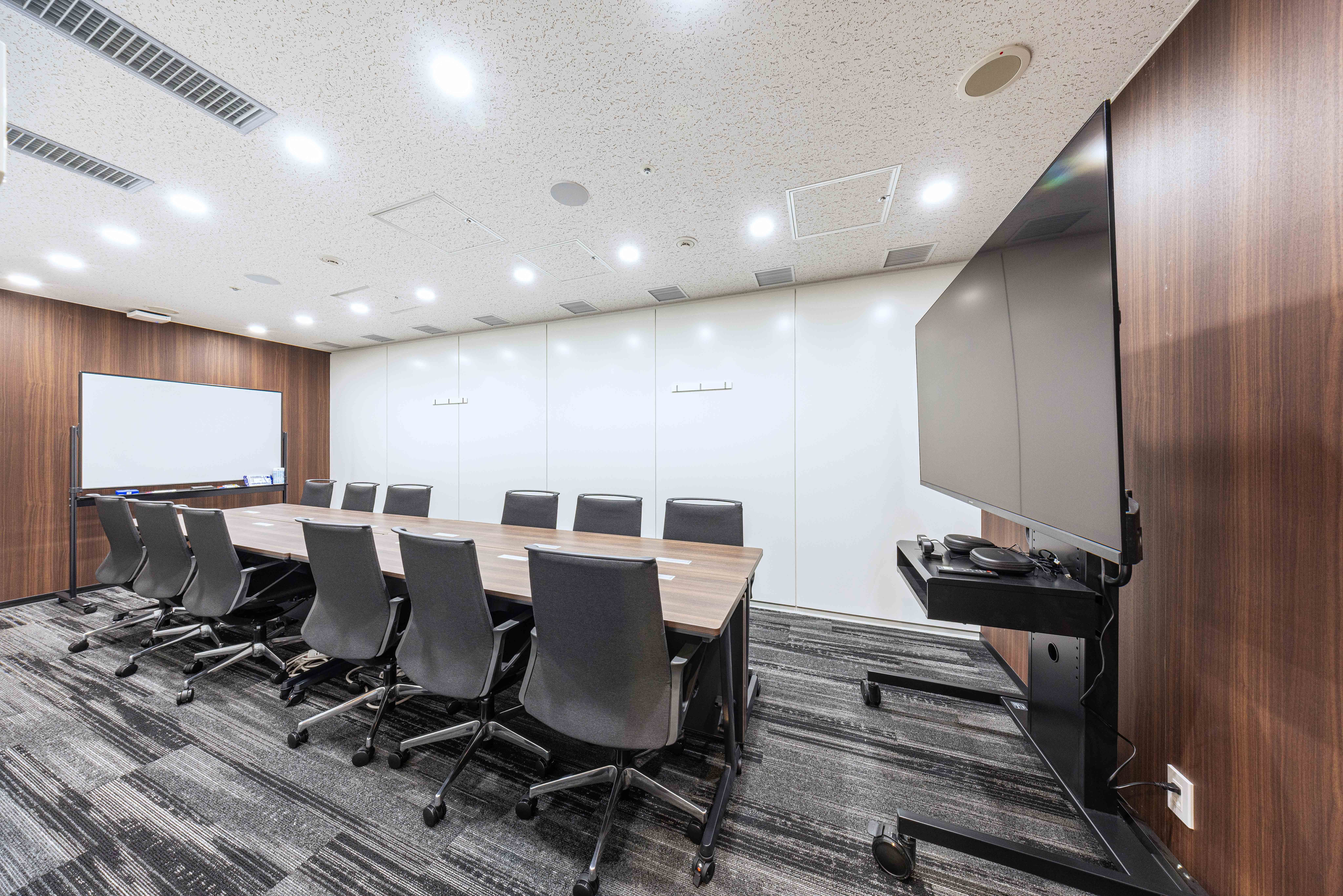 日本橋駅」から徒歩1分 | 少人数用貸し会議室【ZXY Meets】