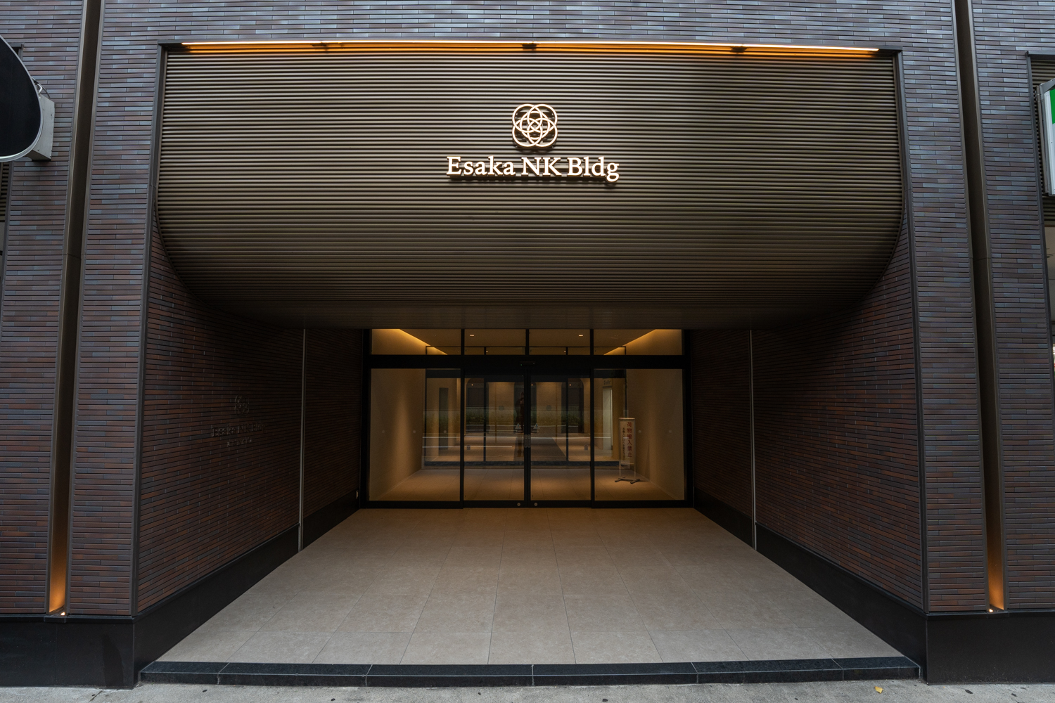 ZXY［ジザイ］江坂 | サテライトオフィスサービス | テレワークに