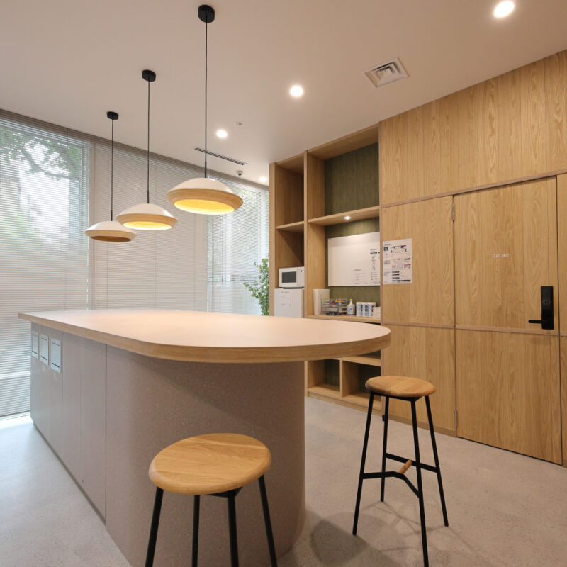 コワーキングスペース×
カフェでリラックス イメージ