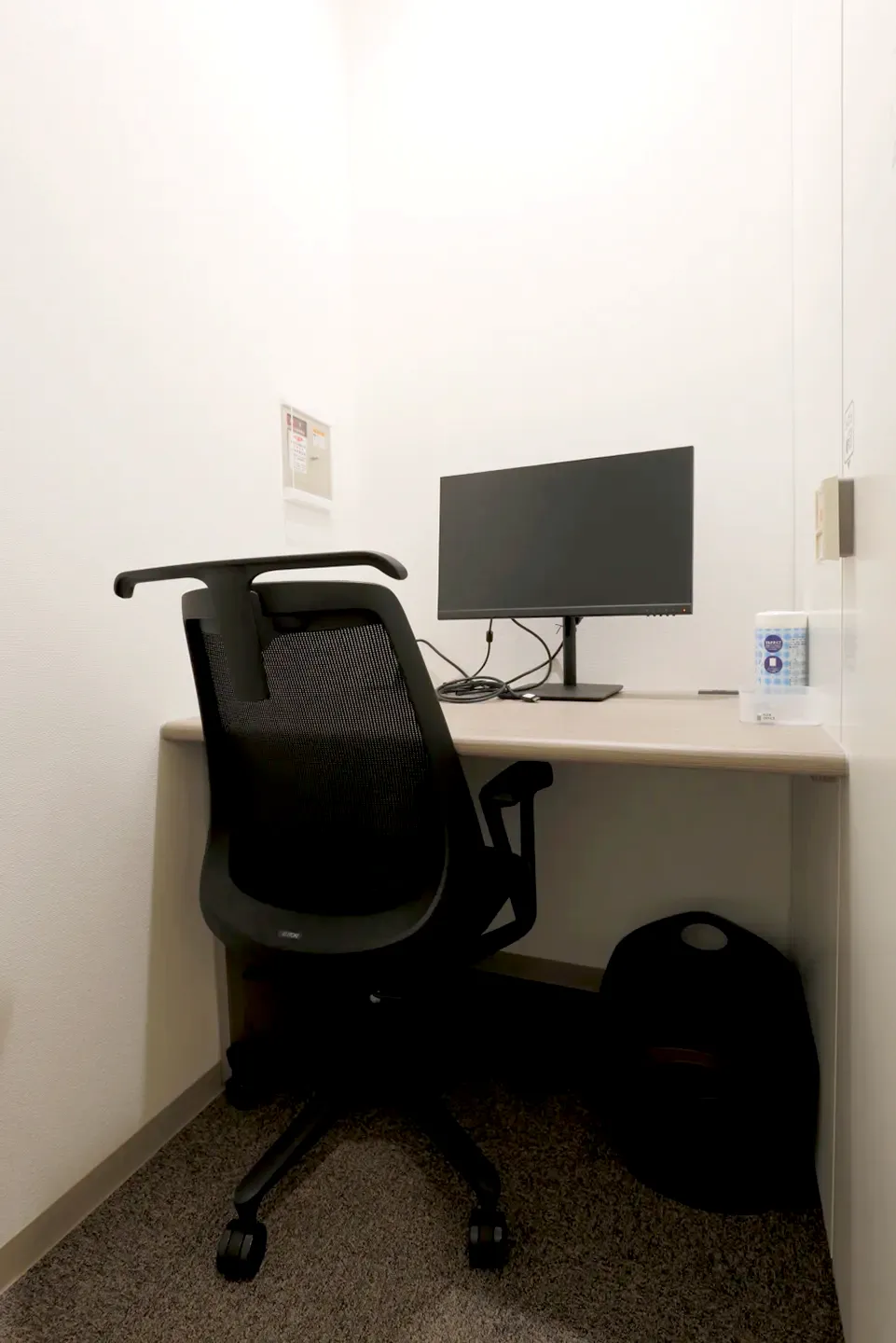 ZXY［ジザイ］天神2 | 福岡天神のレンタルオフィス