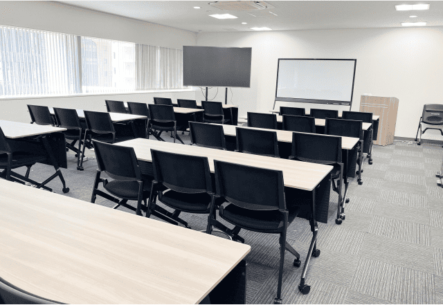 ZXY Meets】ビジネス向け・少人数用貸し会議室